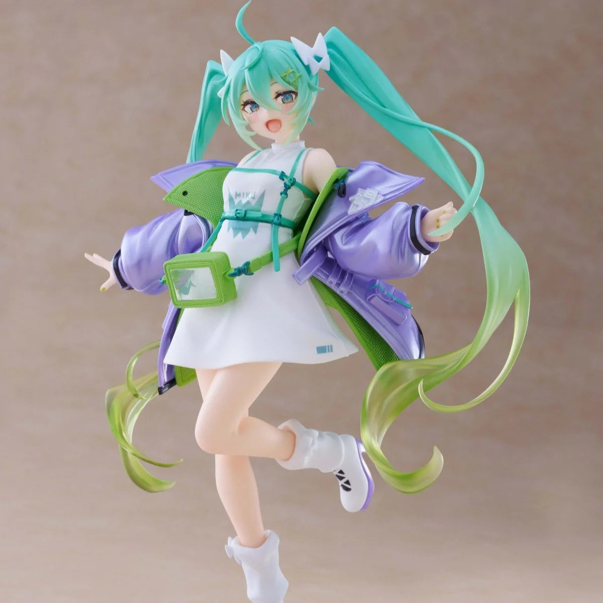 Hatsune Miku Fashion Figure - Sporty (Taito)