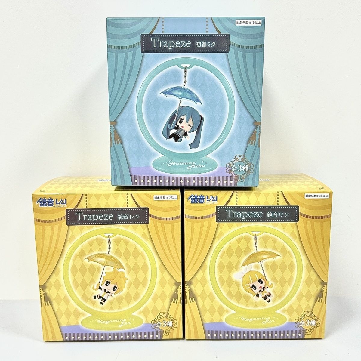 Hatsune Miku Trapeze Figure "Miku/Rin/Len"