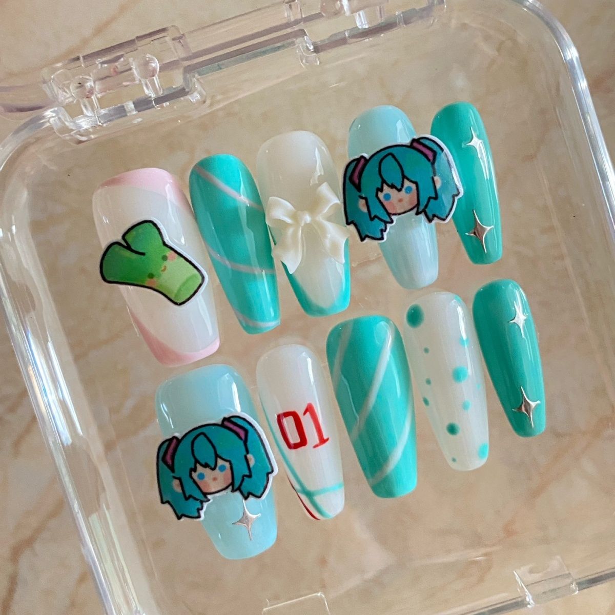 Hatsune Miku Featured Handmade Cute Press-on Nails
